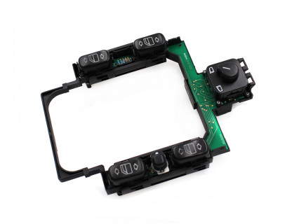 Consolă butoane geamuri electrice pentru Mercedes E W210 - BM07 - Sellzone.bg Consolă butoane geamuri electrice pentru Mercedes E W210 - BM07
