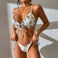 Costum de baie din două piese cu fluturi galbeni - W0686-W0688 - Sellzone.bg Costum de baie din două piese cu fluturi galbeni - W0686-W0688